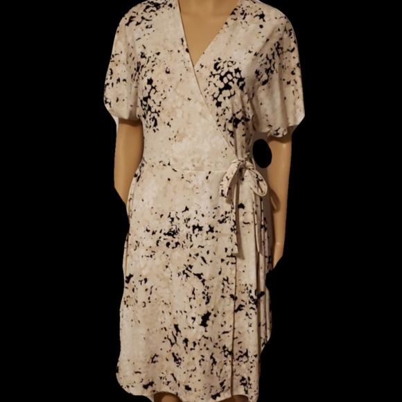 H Halston Dresses & Skirts - H Halston Stretch Jesey Wrap Dress Sz Small